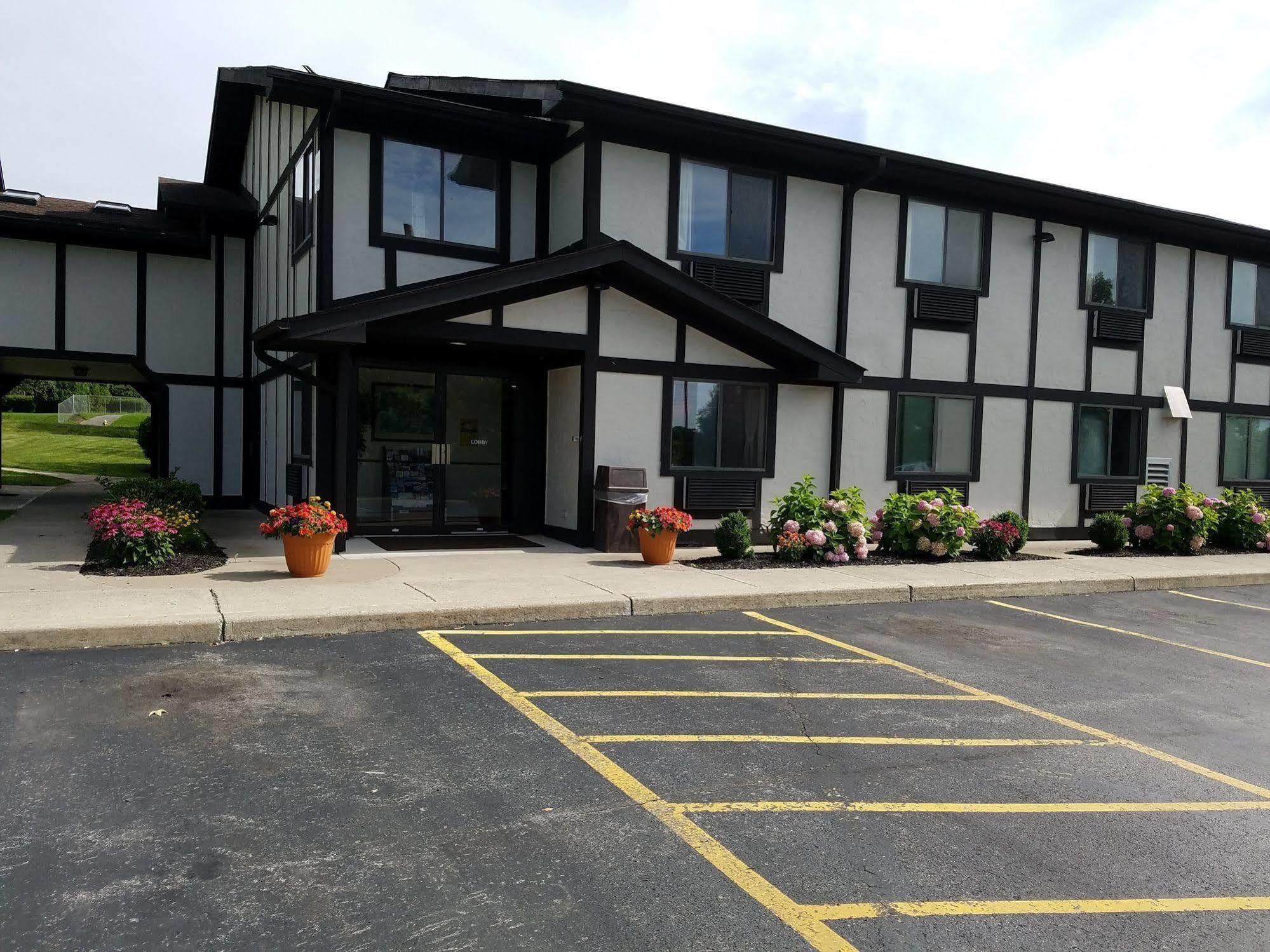 Auburn Inn Exterior photo
