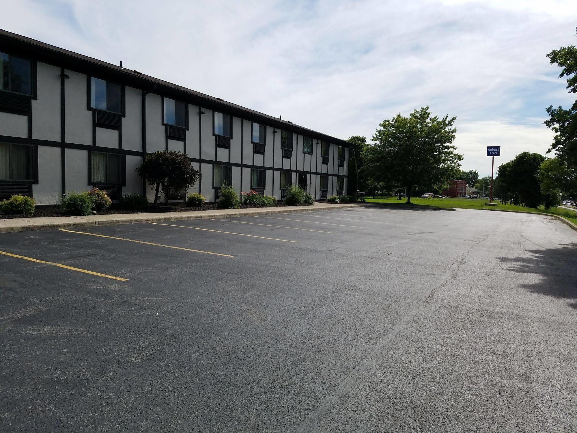 Auburn Inn Exterior photo